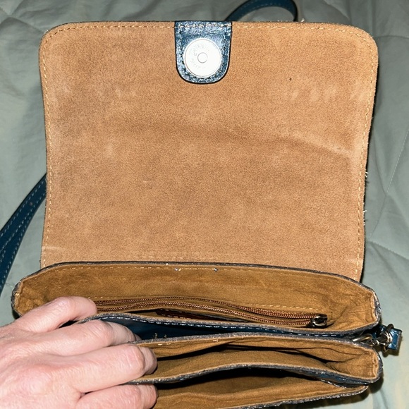 Patricia Nash Leather cross body bag teal with dust bag - Picture 5 of 9